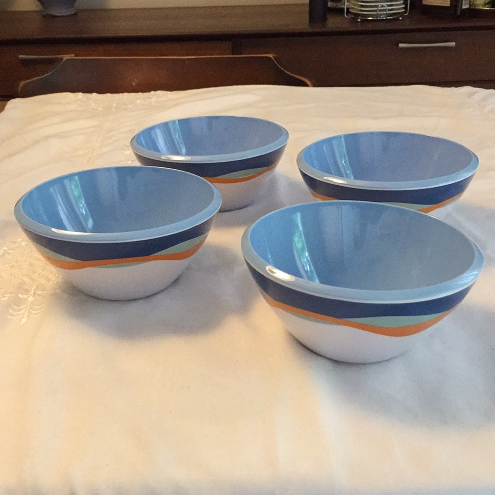 Set of Four Wave Patterned Bowls - Melamine